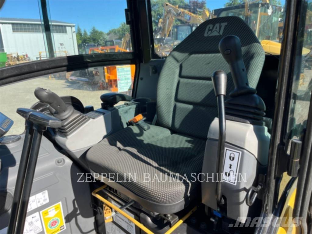 CAT 301.8-05A Bageri guseničari