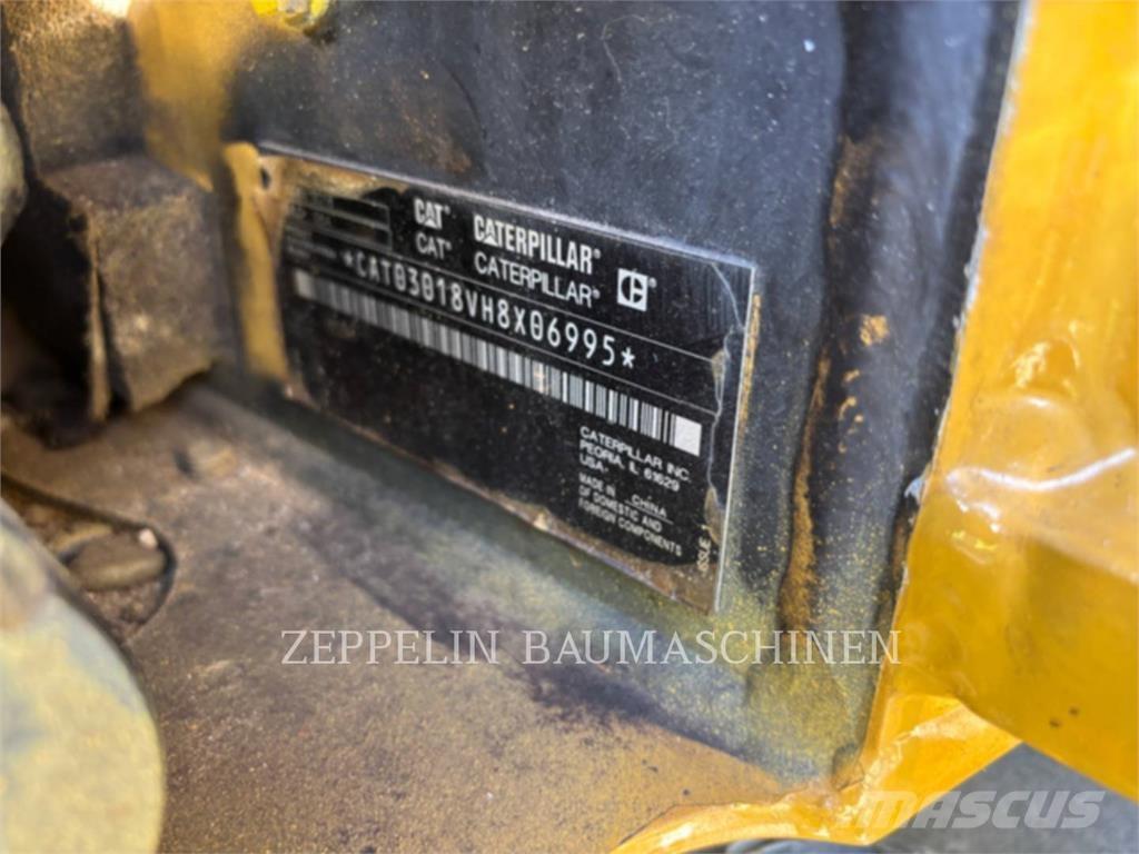 CAT 301.8-05A Bageri guseničari