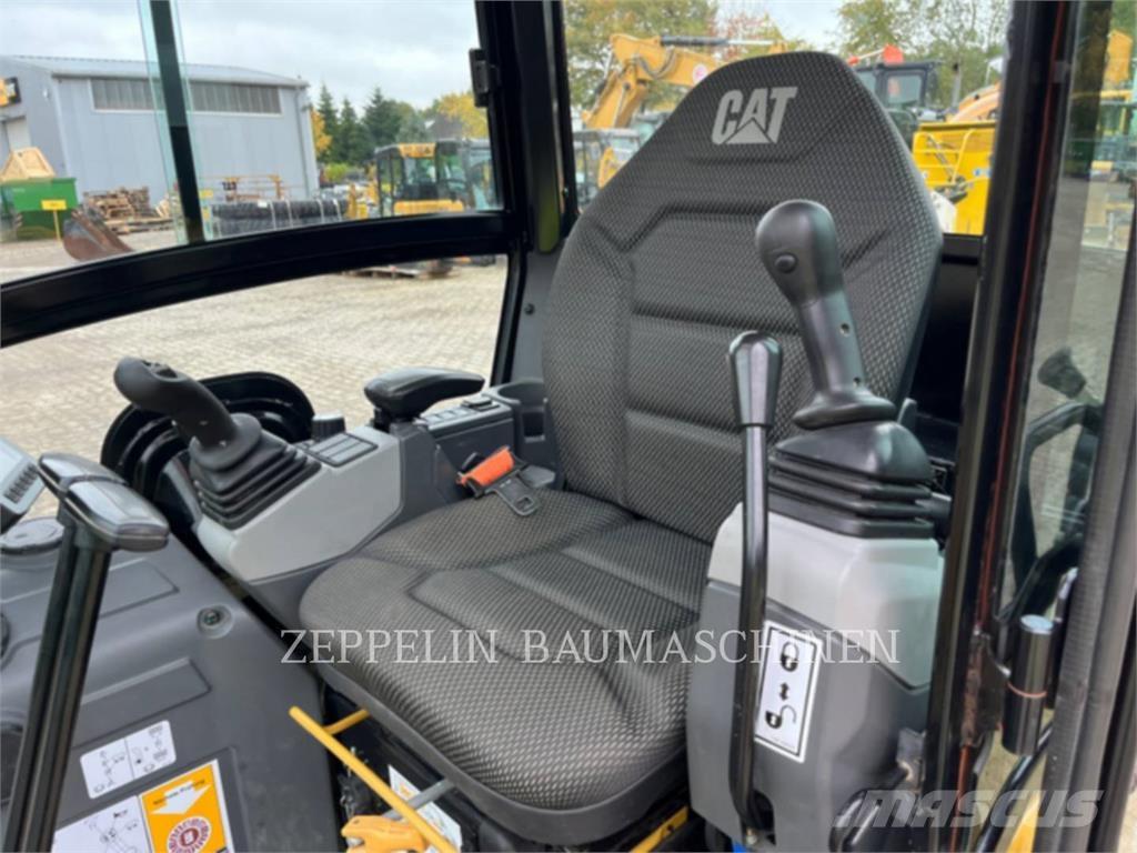 CAT 301.8-05A Bageri guseničari