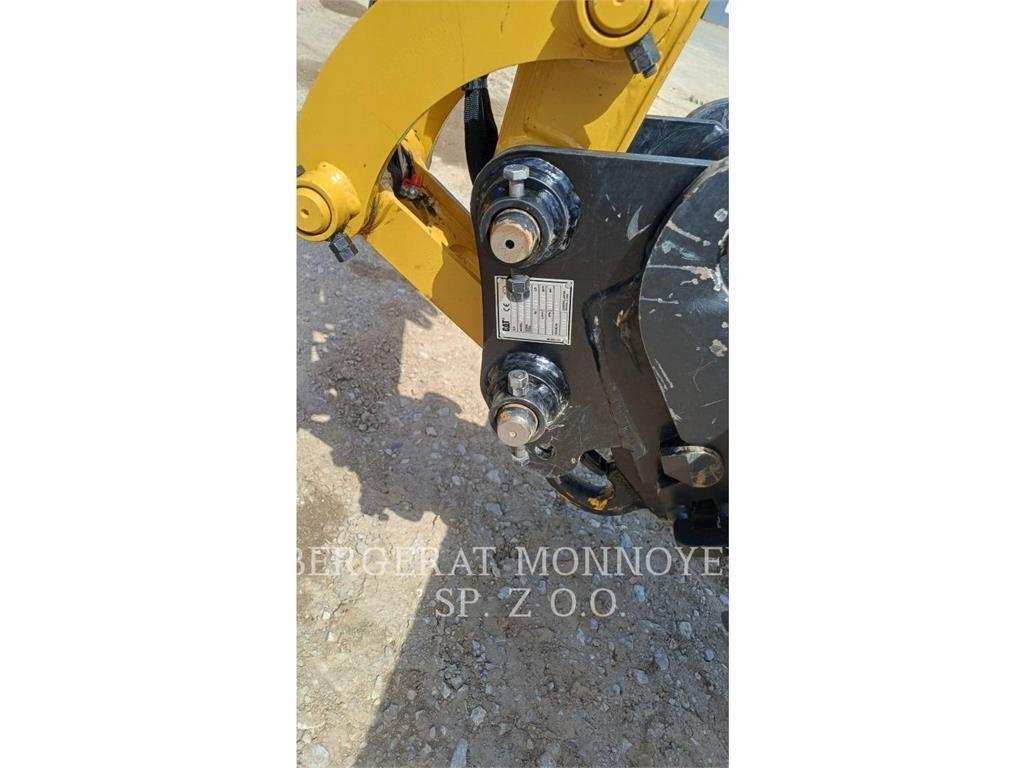 CAT 302.7CR Bageri guseničari