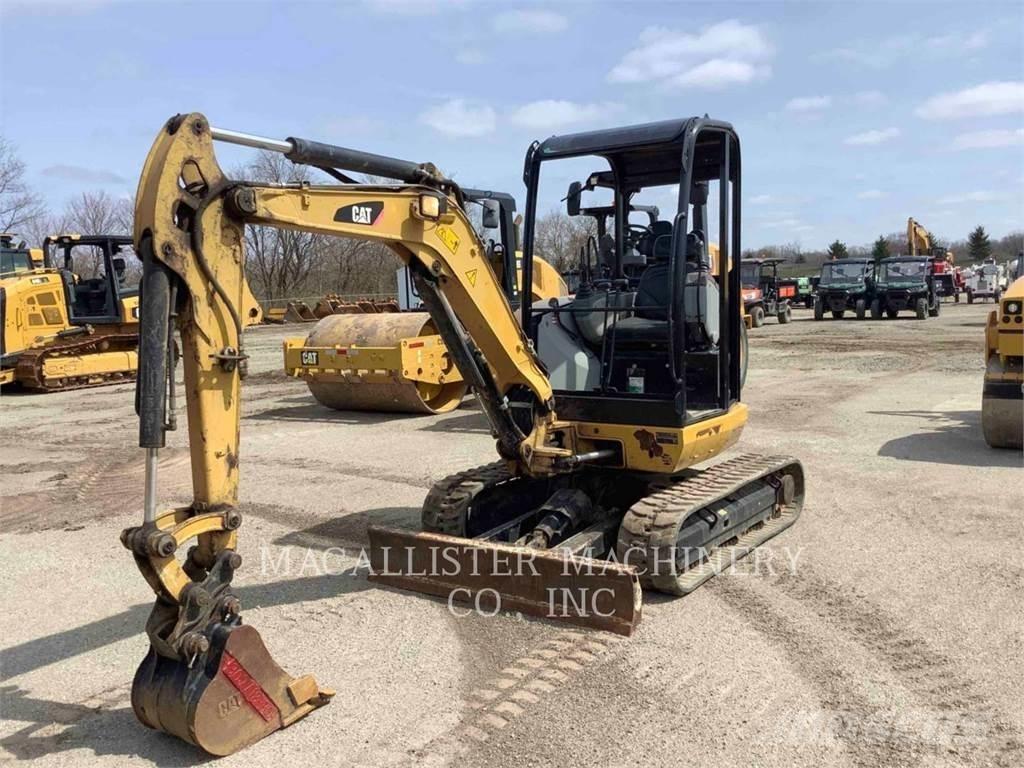 CAT 302.7DCR Bageri guseničari
