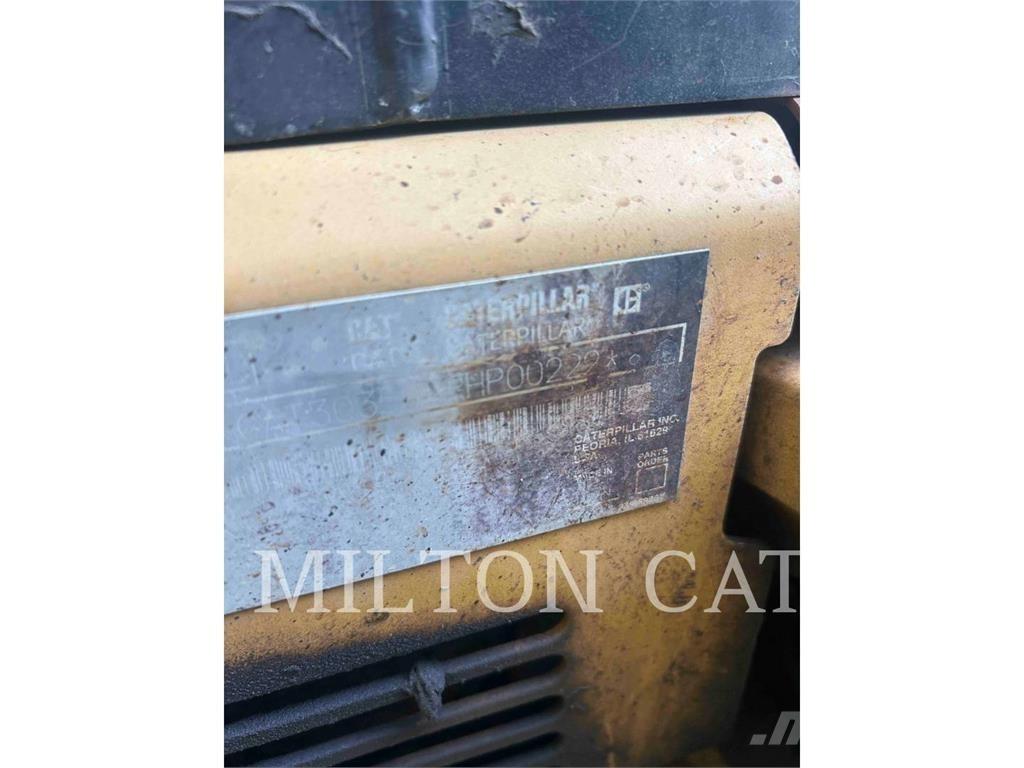 CAT 303.5DCR Bageri guseničari