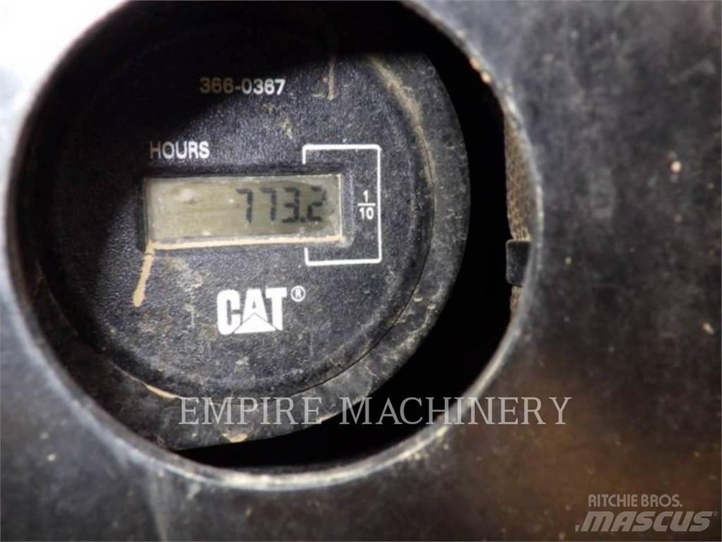 CAT 304E2 Bageri guseničari