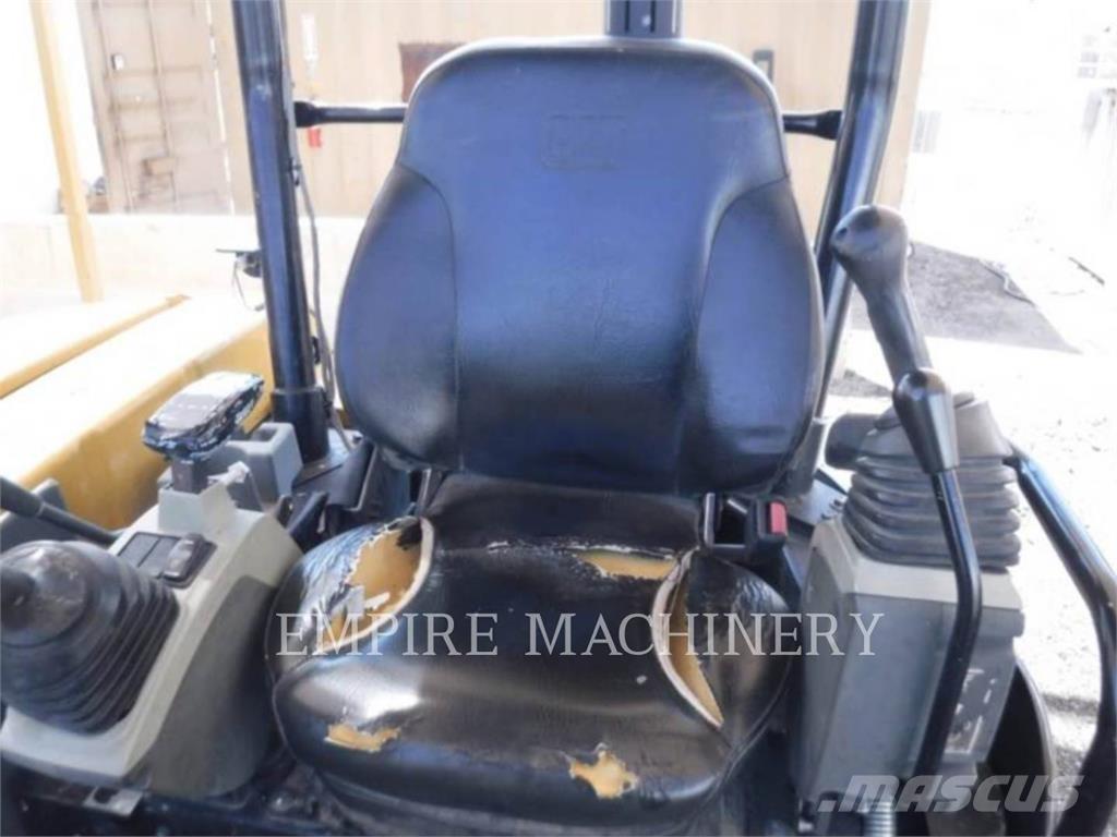CAT 305.5E2 Bageri guseničari