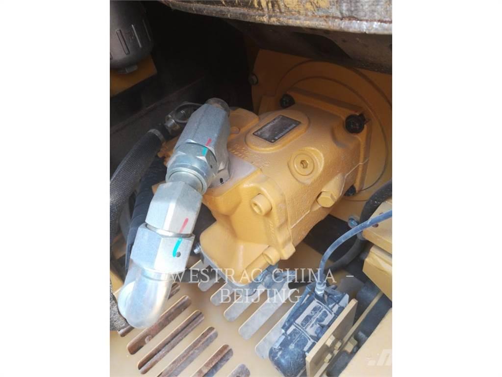 CAT 306E2 Bageri guseničari