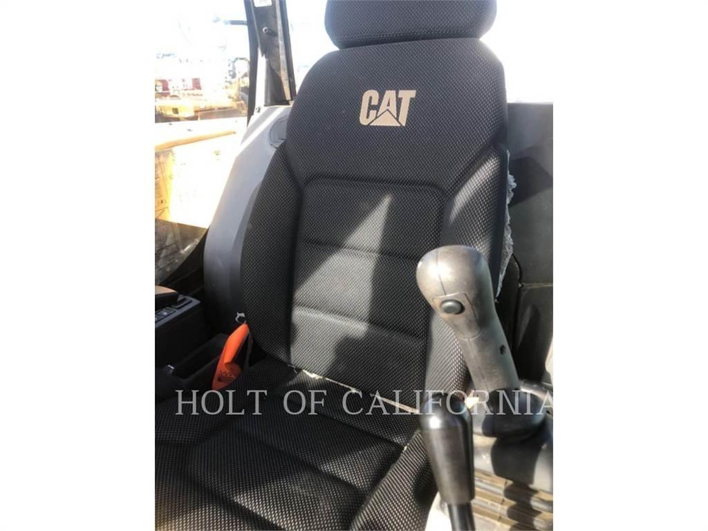 CAT 310 Bageri guseničari