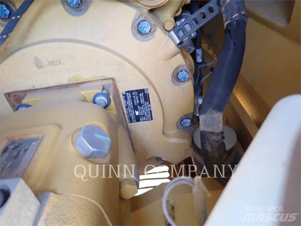 CAT 310 Bageri guseničari