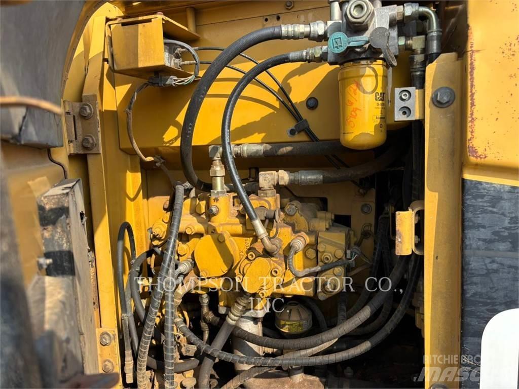 CAT 312CL Bageri guseničari