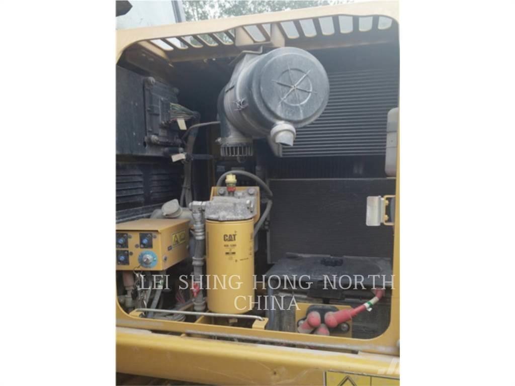 CAT 313D2GC Bageri guseničari