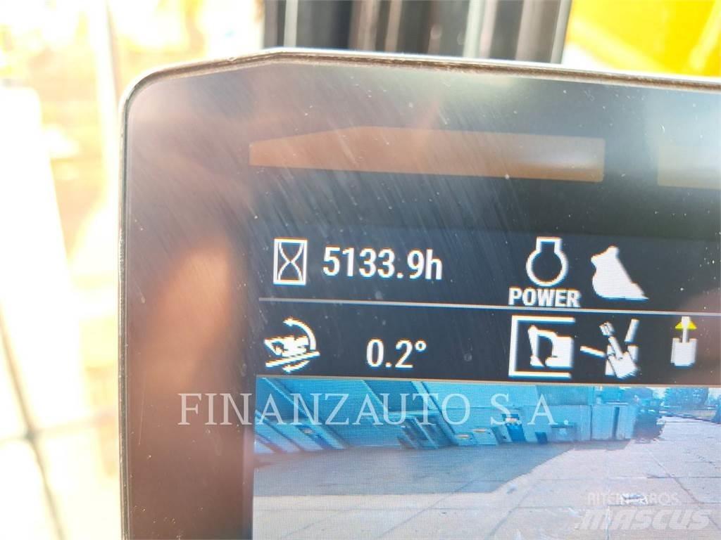 CAT 320 Bageri guseničari