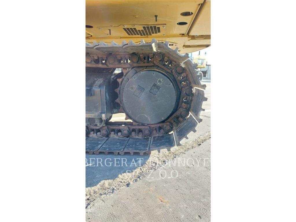 CAT 320 Bageri guseničari