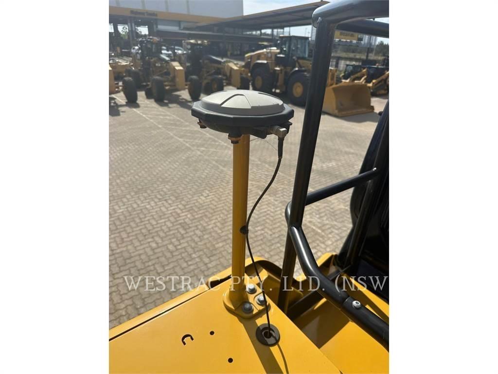 CAT 320-07 Bageri guseničari