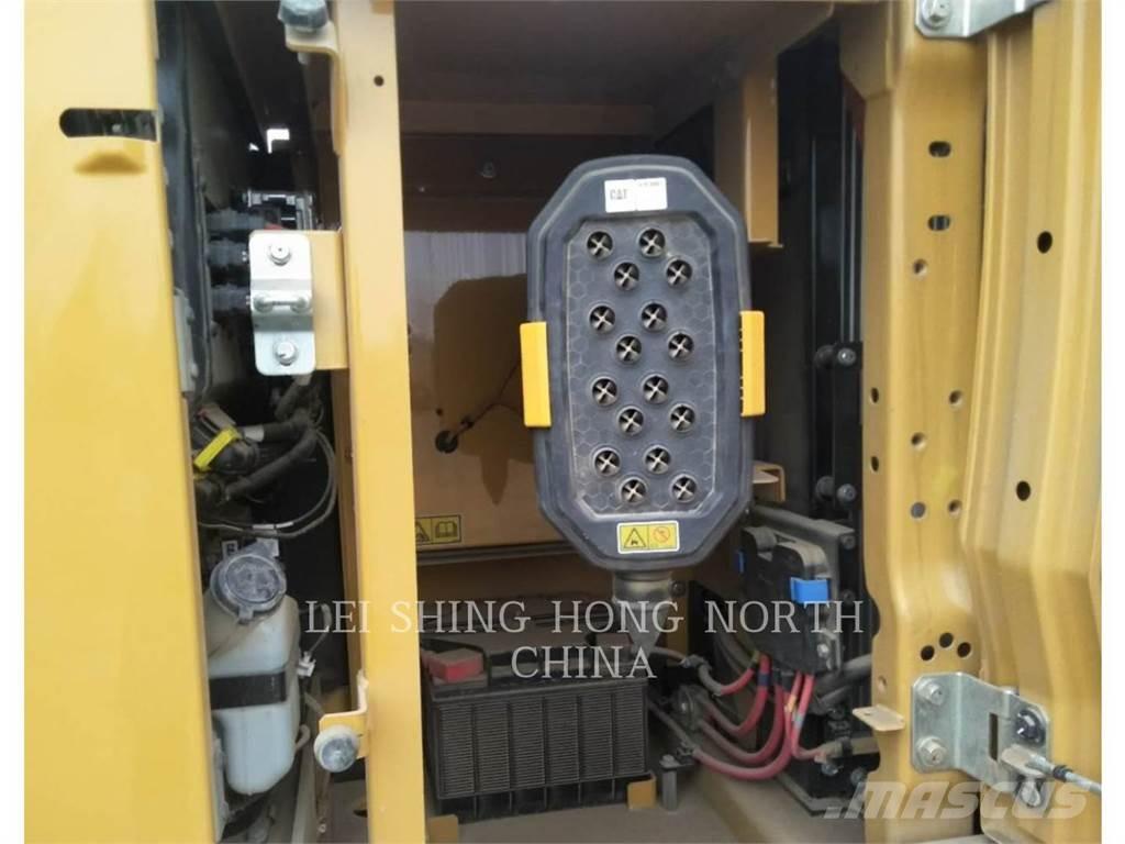 CAT 320-07 Bageri guseničari