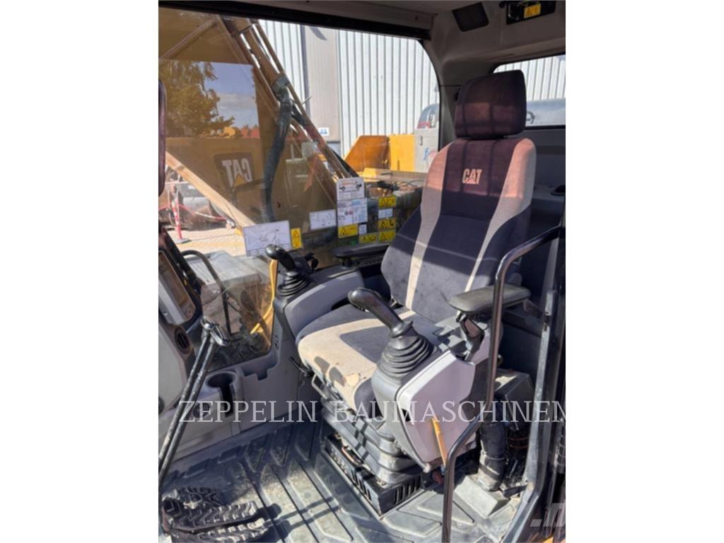 CAT 320EL Bageri guseničari