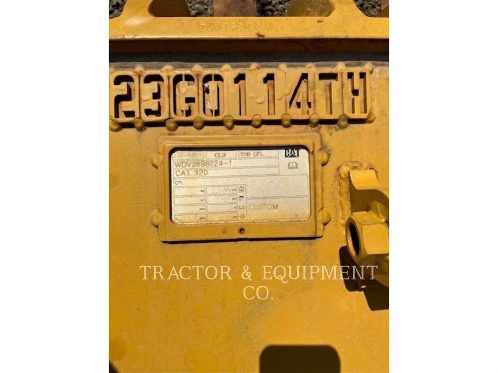 CAT 323 Bageri guseničari