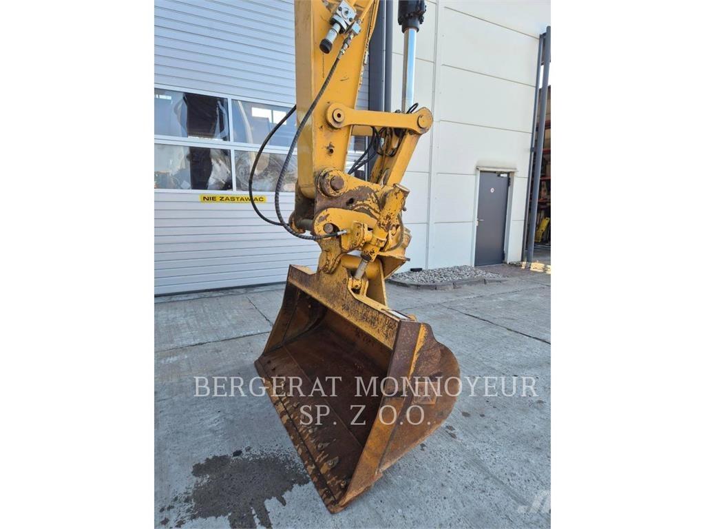 CAT 323 Bageri guseničari