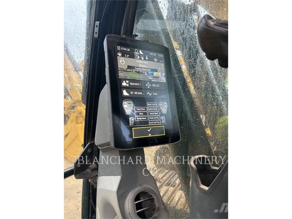 CAT 323 Bageri guseničari