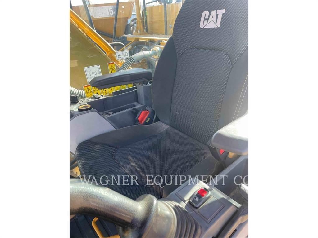 CAT 323 Bageri guseničari
