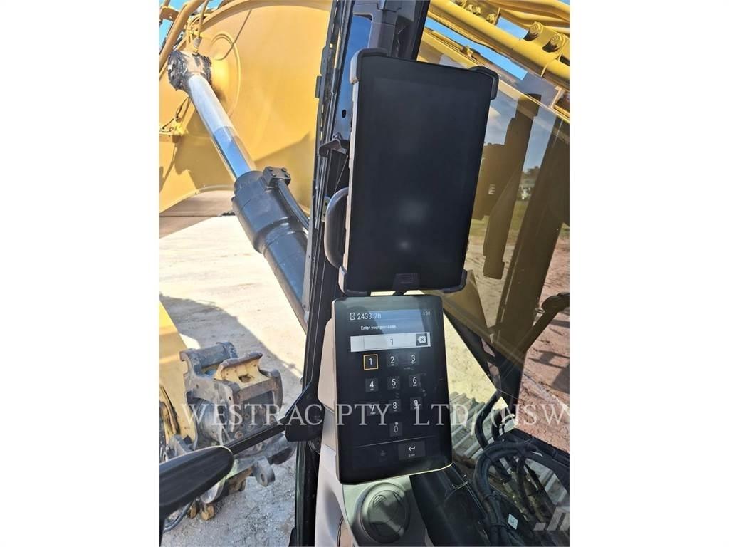 CAT 323-07 Bageri guseničari