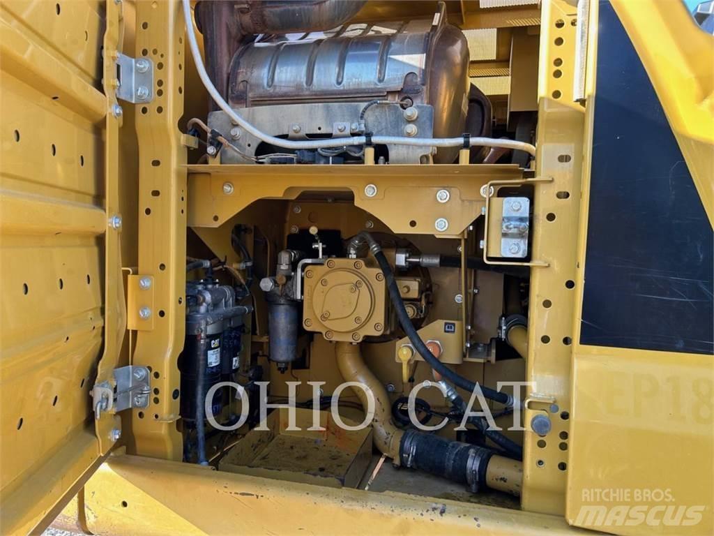 CAT 323 TCS Bageri guseničari