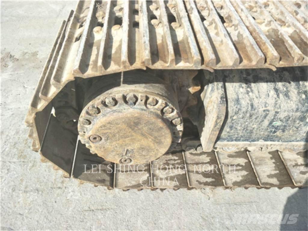 CAT 323D2L Bageri guseničari