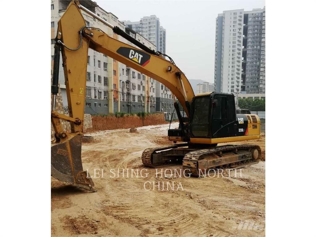 CAT 323D2L Bageri guseničari