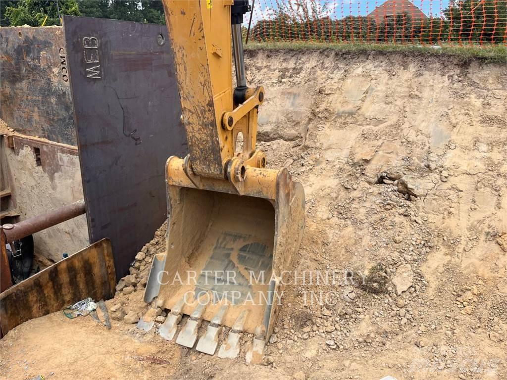CAT 323FL Bageri guseničari