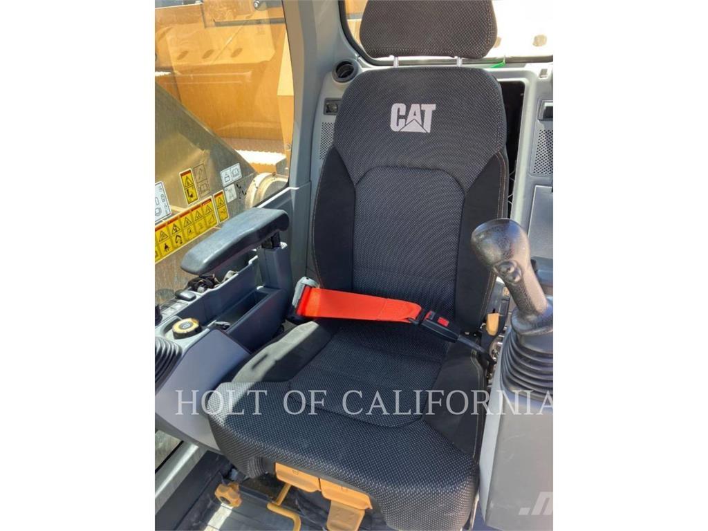 CAT 325 2D Bageri guseničari