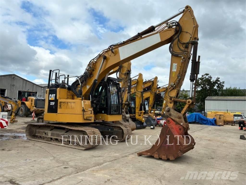 CAT 325FL Bageri guseničari