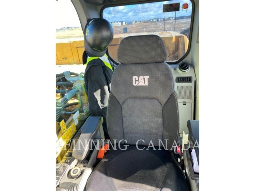 CAT 330-07 Bageri guseničari