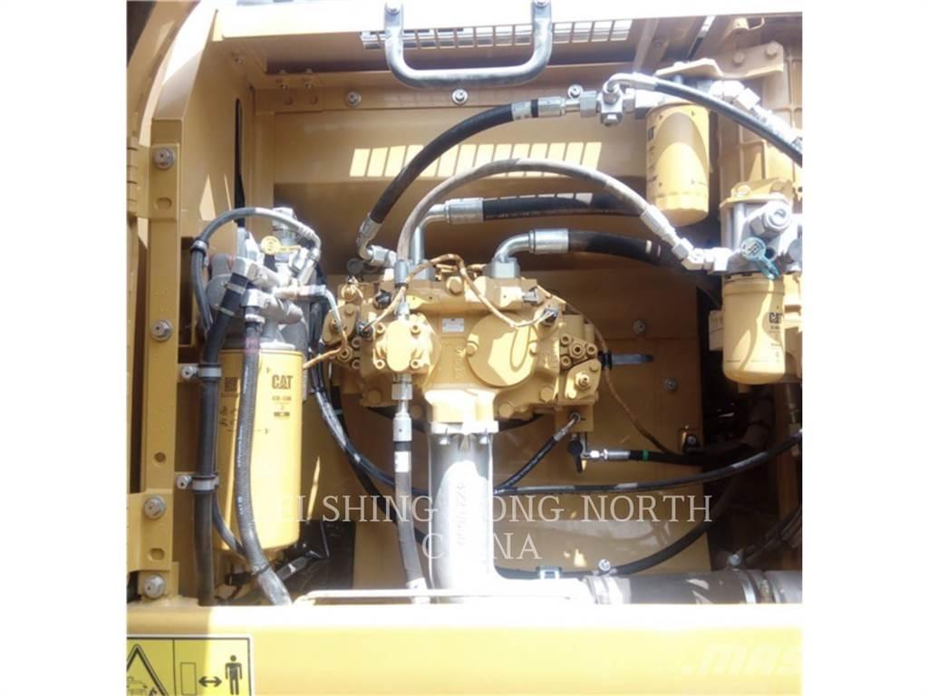 CAT 330D2L Bageri guseničari