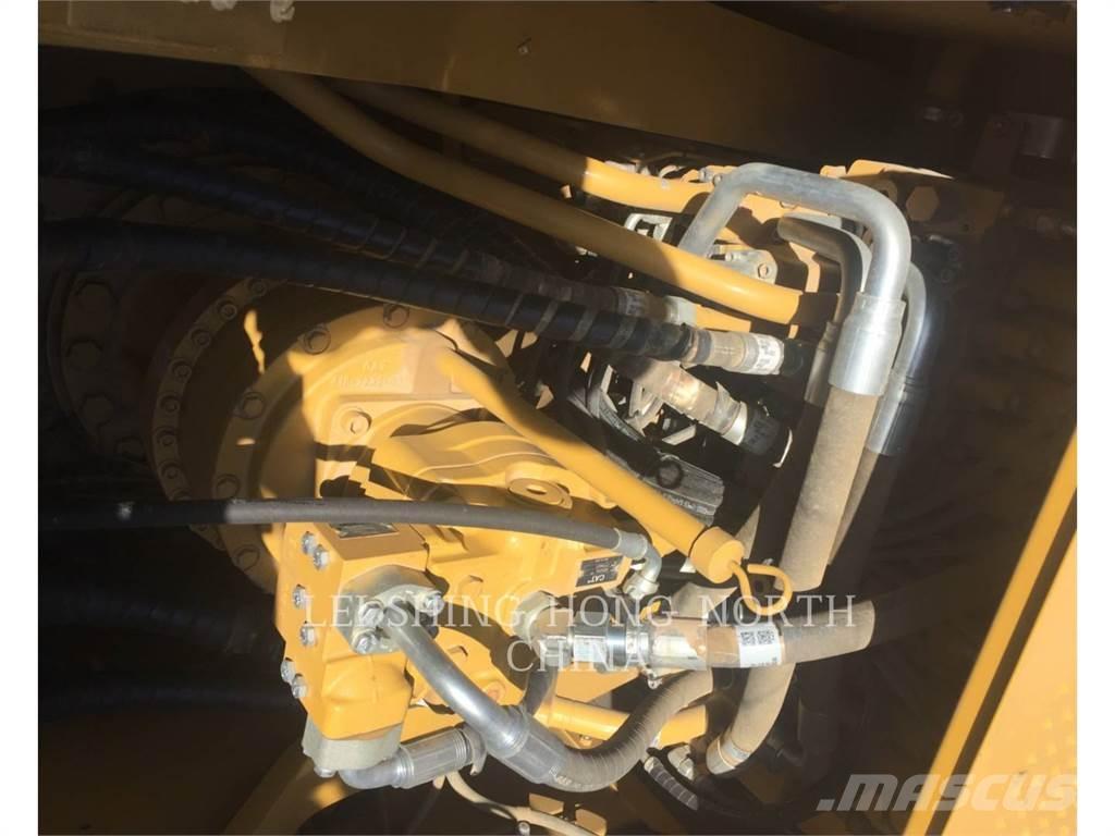 CAT 330D2L Bageri guseničari