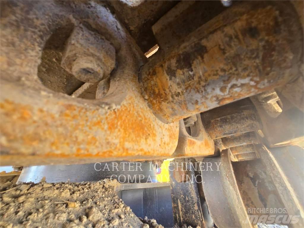 CAT 335FLCR Bageri guseničari