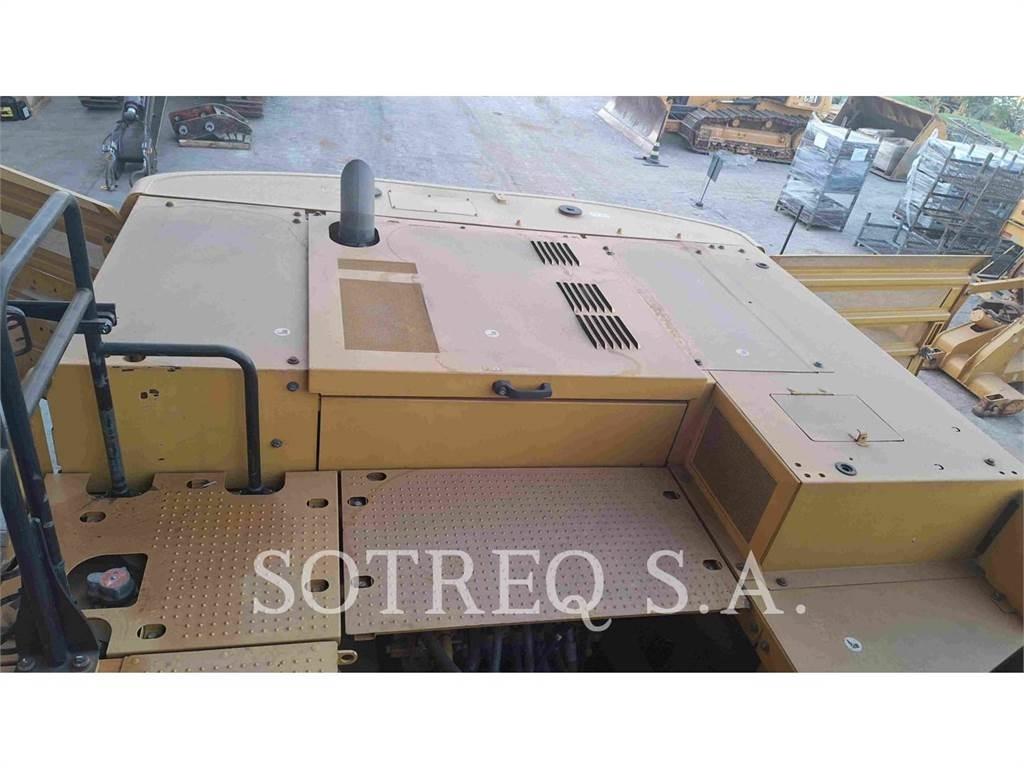 CAT 33607 Bageri guseničari