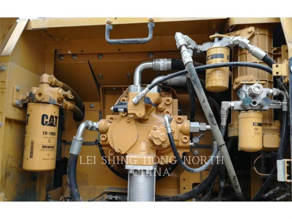 CAT 336D2 Bageri guseničari