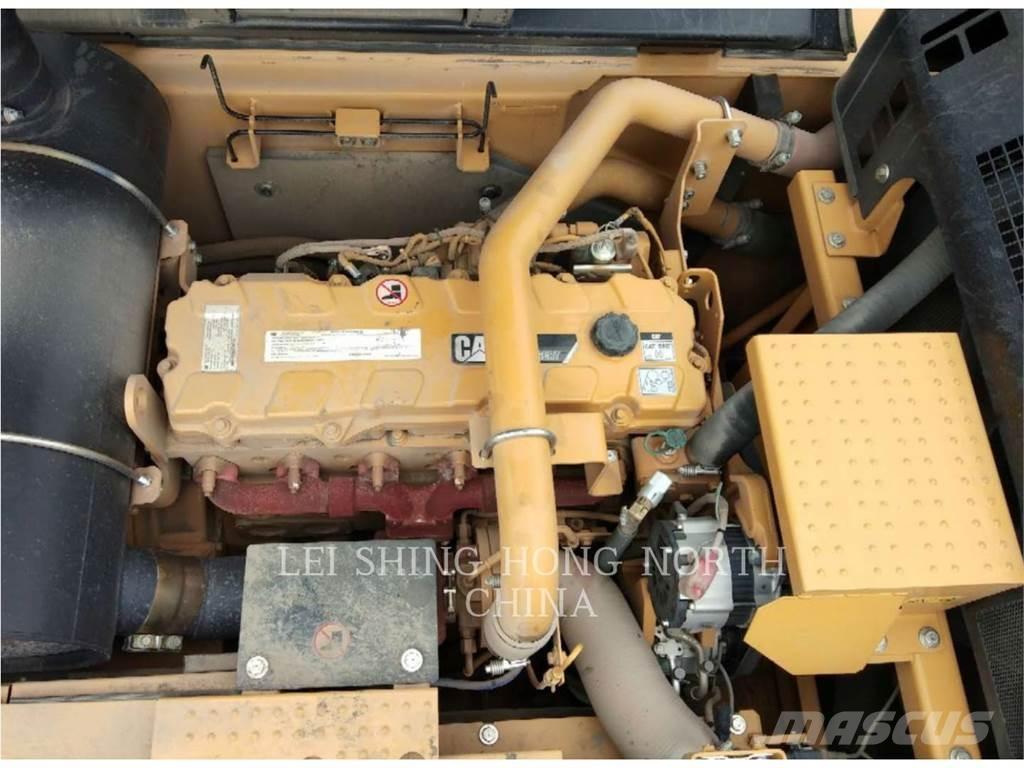 CAT 336D2 Bageri guseničari