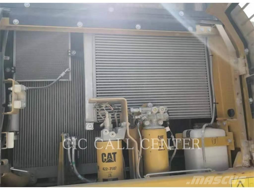 CAT 336D2 Bageri guseničari