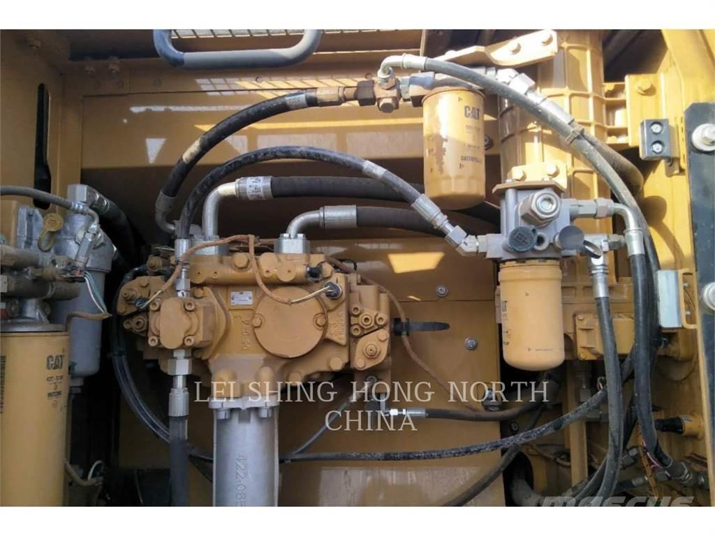 CAT 336D2 Bageri guseničari