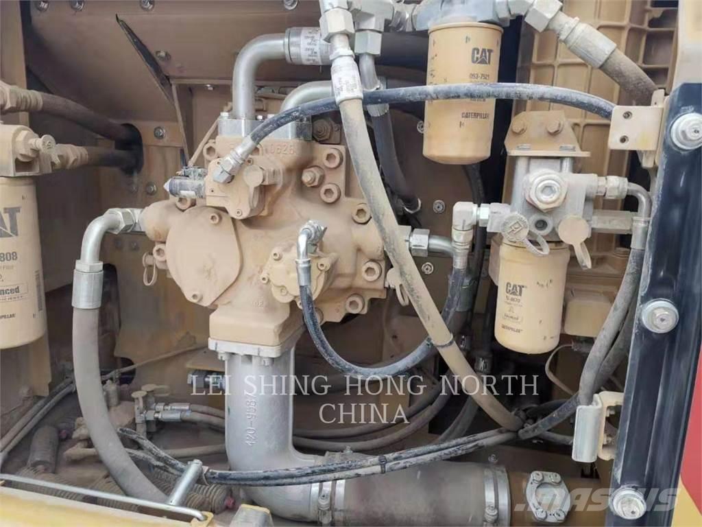 CAT 340D2L Bageri guseničari