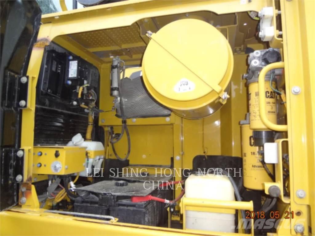 CAT 349D2 Bageri guseničari