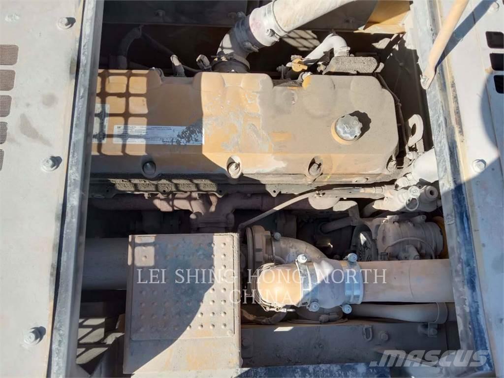 CAT 349D2 Bageri guseničari