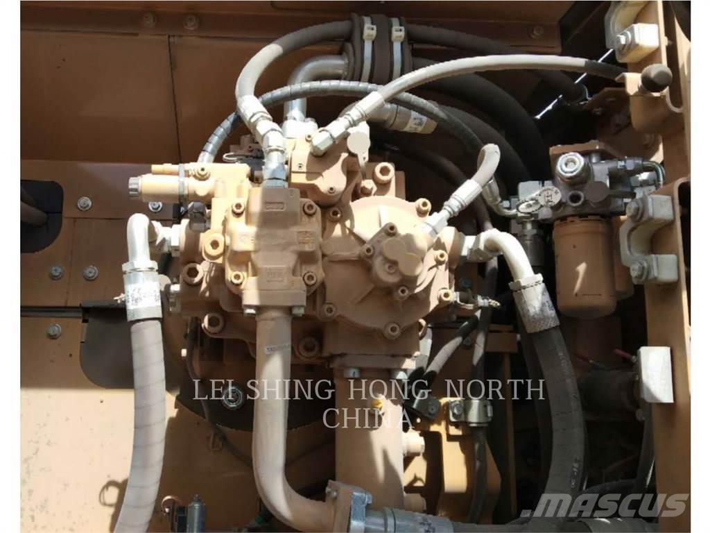 CAT 349D2L Bageri guseničari