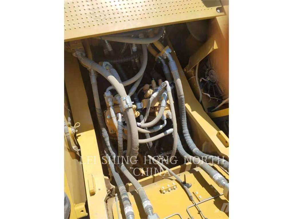 CAT 349D2L Bageri guseničari