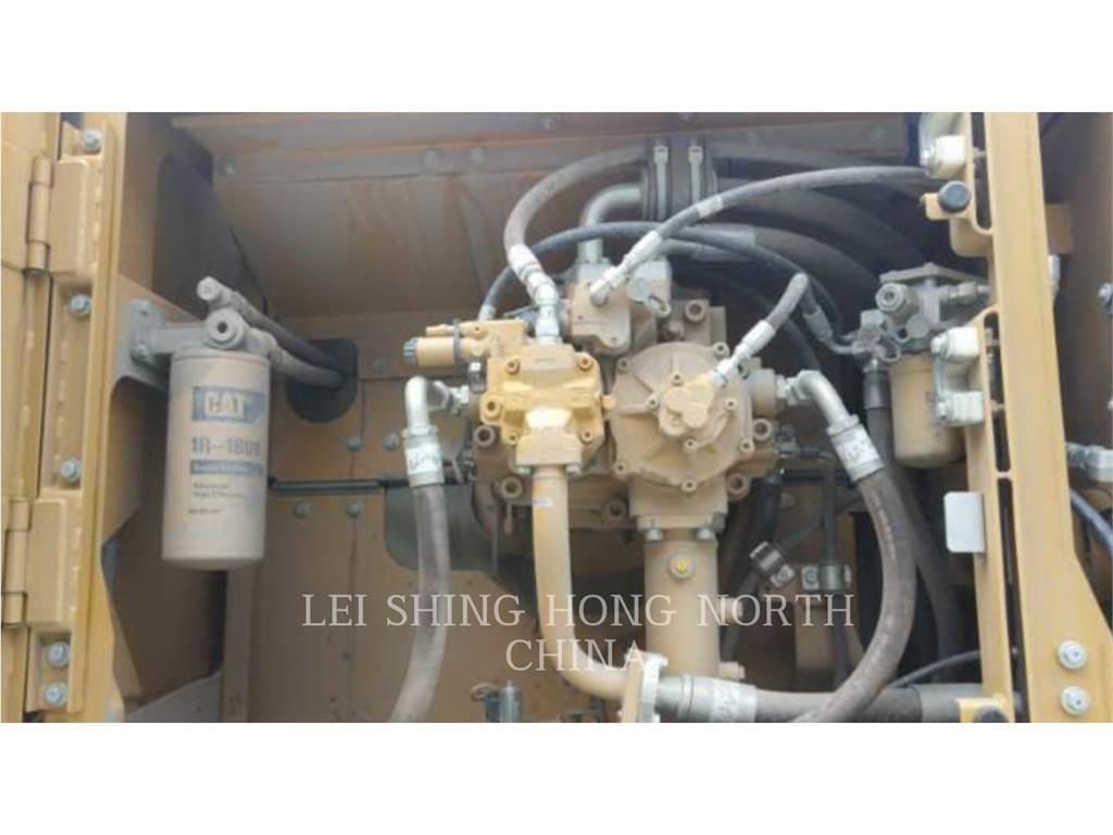 CAT 349D2L Bageri guseničari