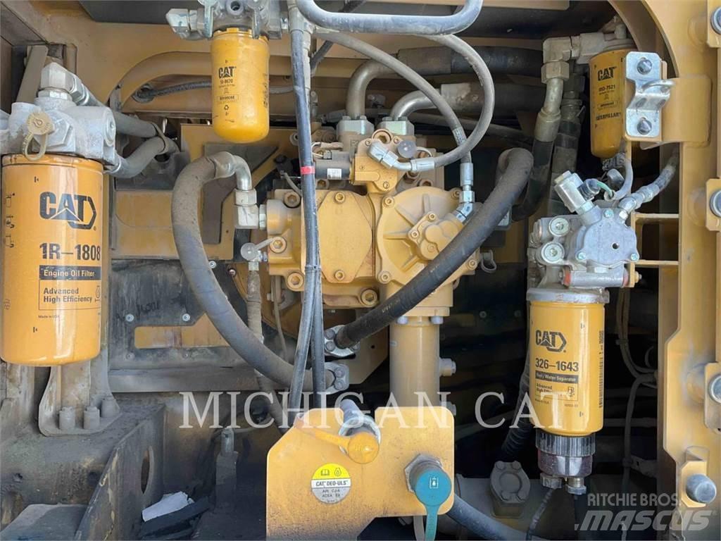 CAT 349FL + Bageri guseničari