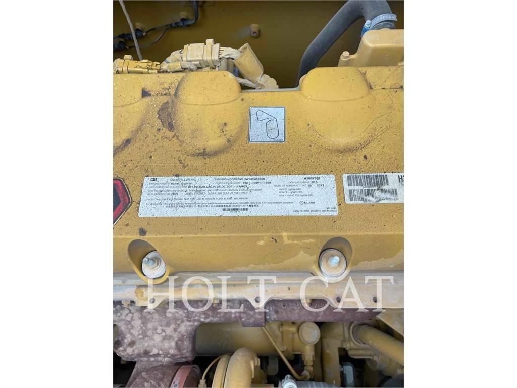 CAT 352 12 Bageri guseničari