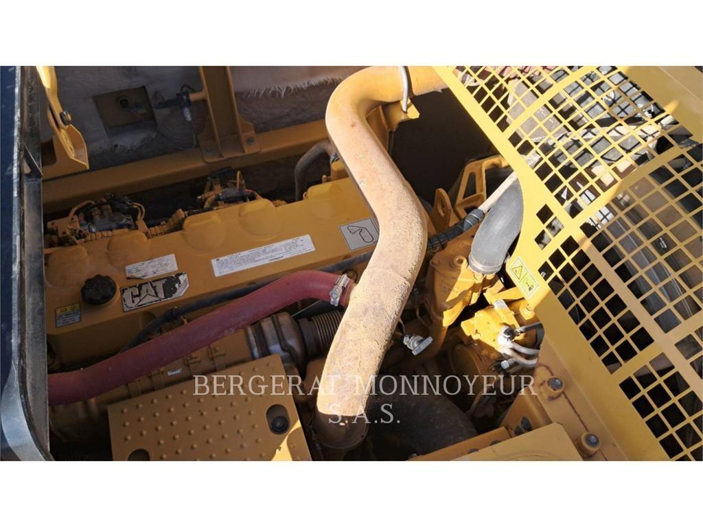 CAT 352F Bageri guseničari