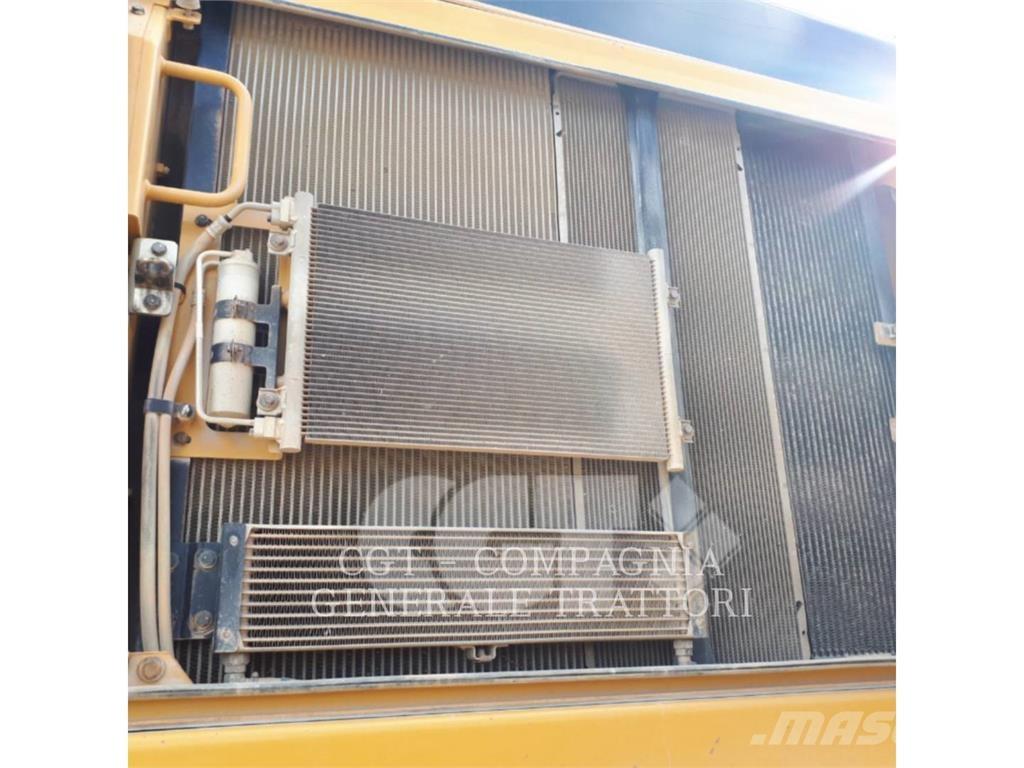 CAT 352F Bageri guseničari