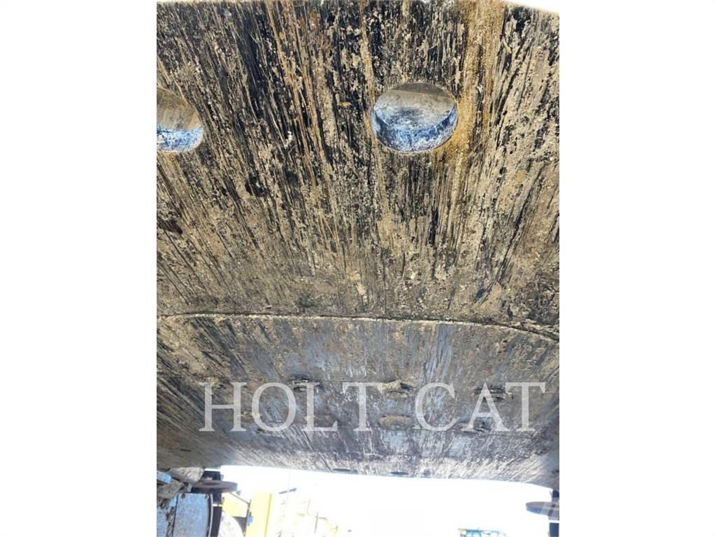 CAT 374 Bageri guseničari