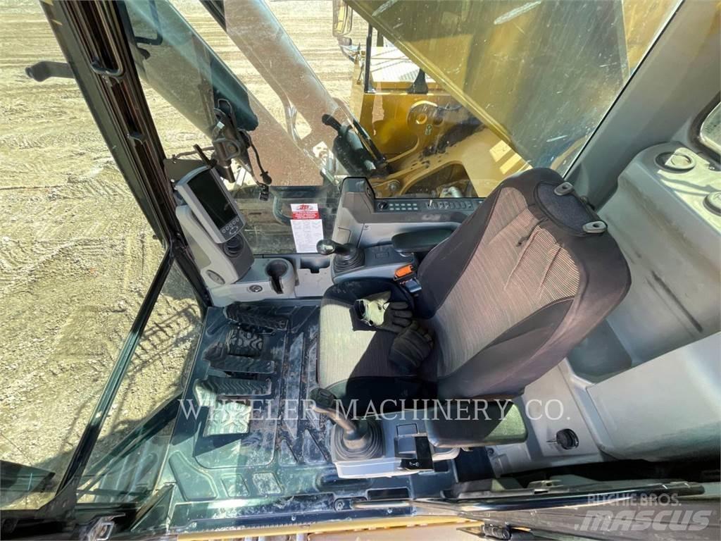 CAT 374F Bageri guseničari